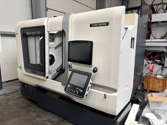 DMG MORI NLX 2500 Y | 700